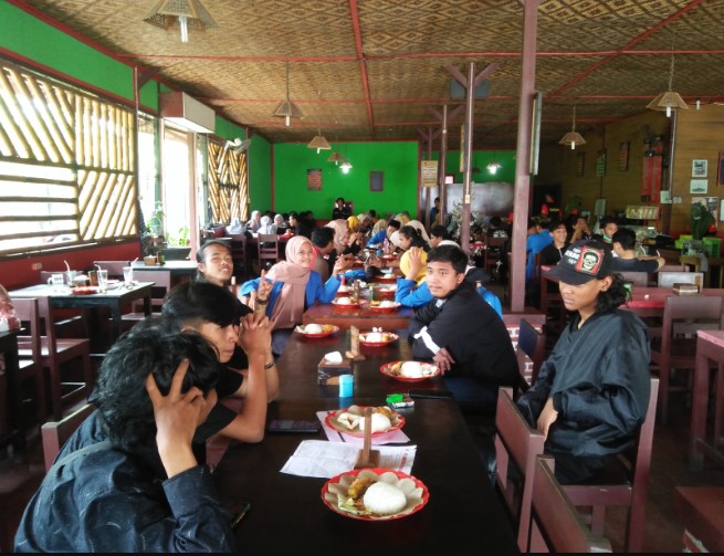 Menggandeng Rasa Cilacap di Omah Bahari